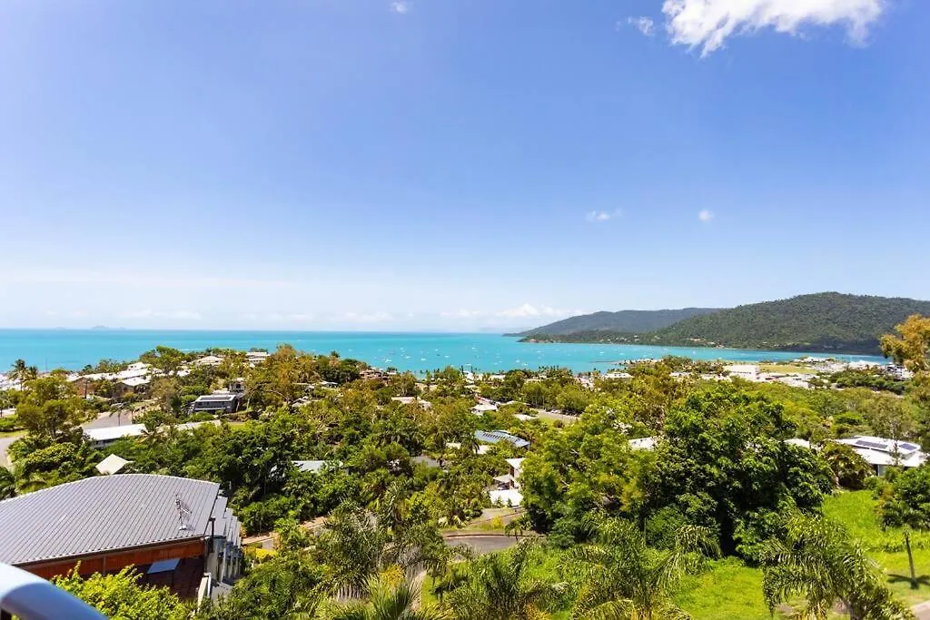 Star View 9, Pool, Wifi, Sleep 4, Best Views In Airlie Airlie Beach 0*,